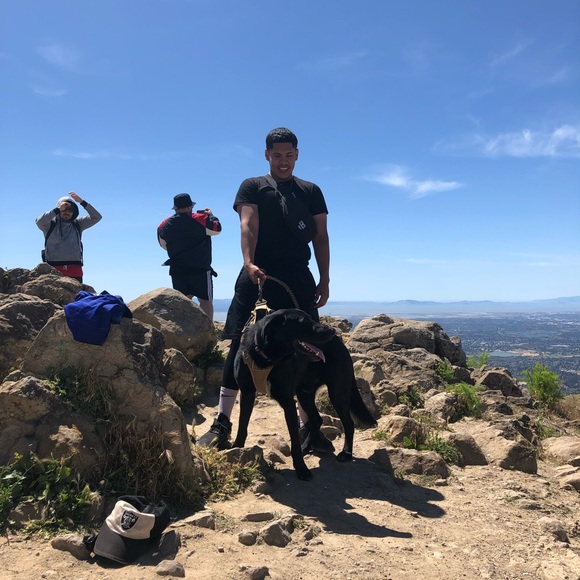 Profile Picture of Angel Blandon (@angelblandon) on Poshmark