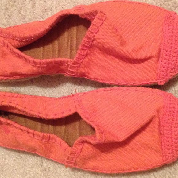 Profile Picture of Daniela Kapusta (@dani191919) on Poshmark