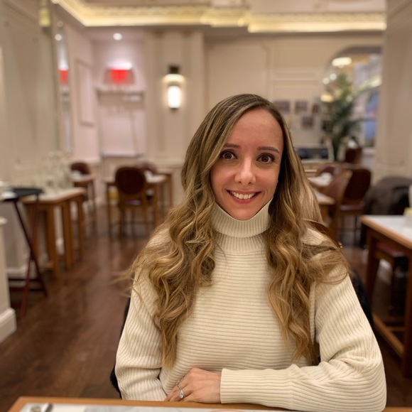 Profile Picture of Gabriella Libonati (@luxuryworldnyc) on Poshmark