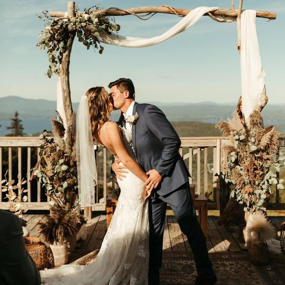 Profile Picture of Dylan Amore (@damore813) on Poshmark