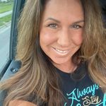 Profile Photo of Debbie Frey (@hawaii1010) on Instagram