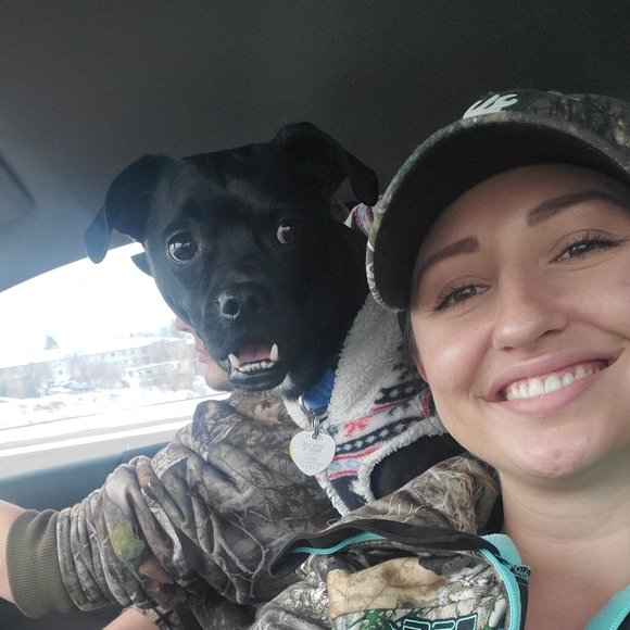 Profile Picture of Leah Kuban (@lmkuba2j) on Poshmark