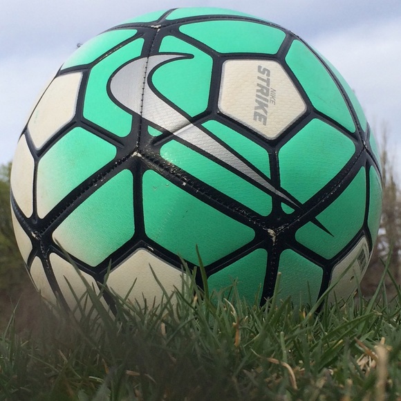 Profile Picture of Corah Moody (@soccercm16) on Poshmark