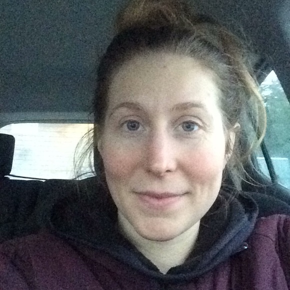 Profile Picture of Lucy Squibb (@squibbly17) on Poshmark