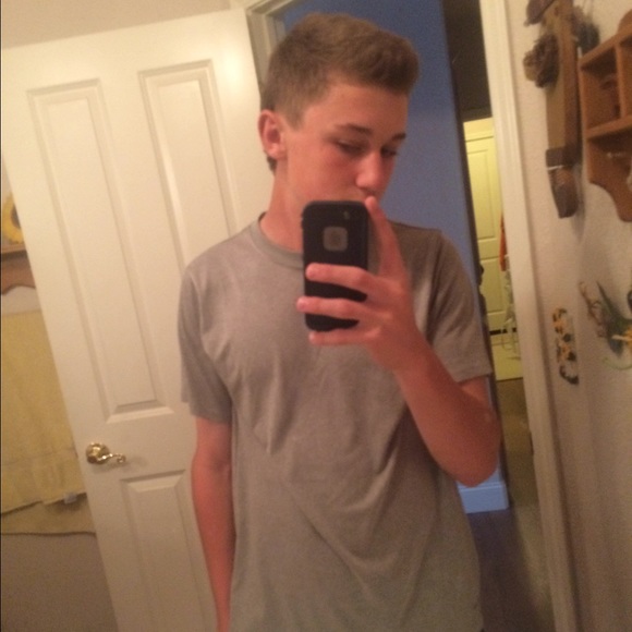Profile Picture of Carter Manning (@carter1285) on Poshmark