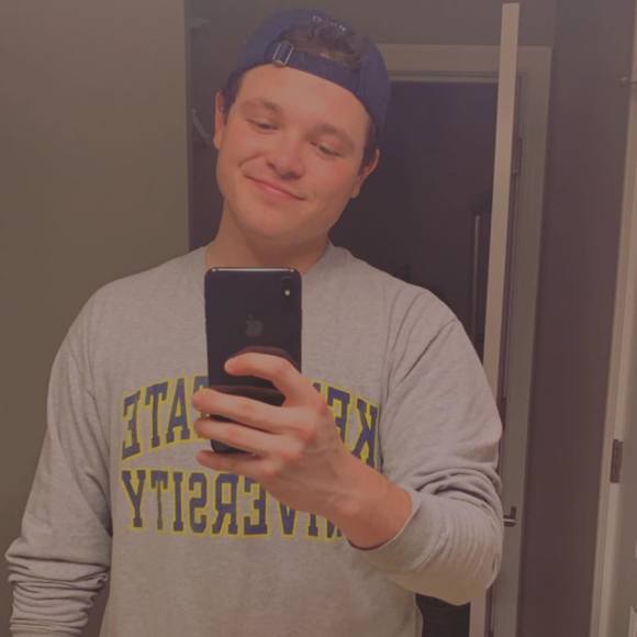 Profile Picture of Michael Bline (@michaelbline) on Poshmark