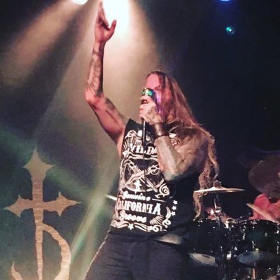 Profile Picture of Dez Fafara (@evilriver) on Twitter