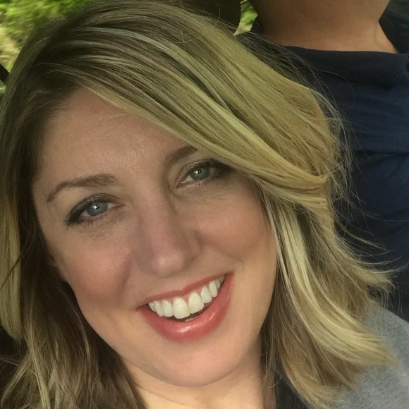 Profile Picture of Tammy Ford (@trford2018) on Poshmark