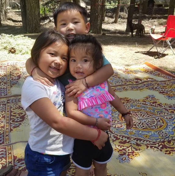 Profile Picture of Bettevang N xiongvue (@xiongnbette) on Poshmark