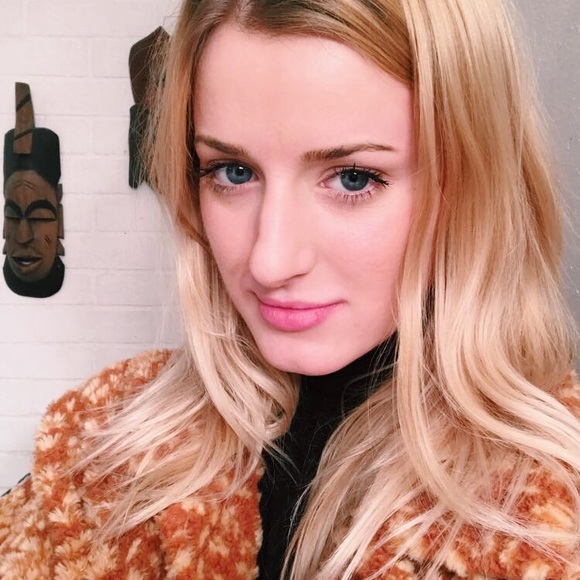 Profile Picture of Emma Olbrantz (@eolbra) on Poshmark