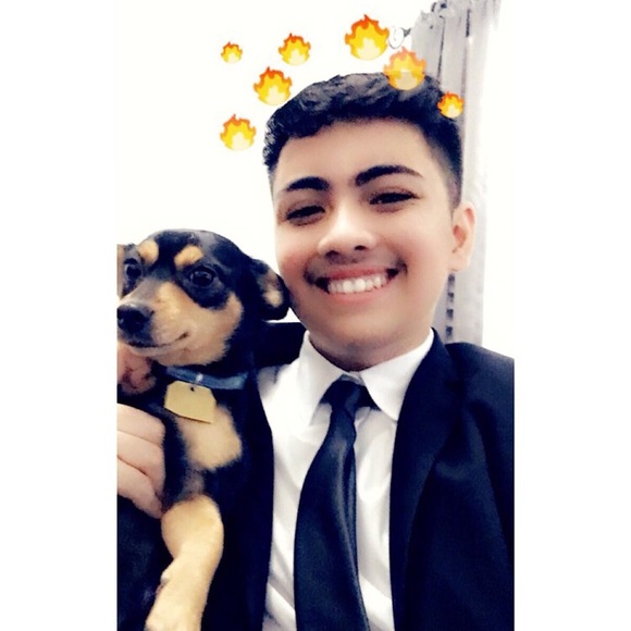 Profile Picture of Chris Ochoa (@crisssochoa02) on Poshmark