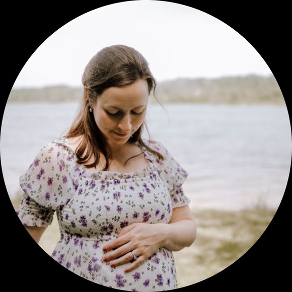 Profile Picture of Rachel Deblass (@racheldeblass) on Poshmark