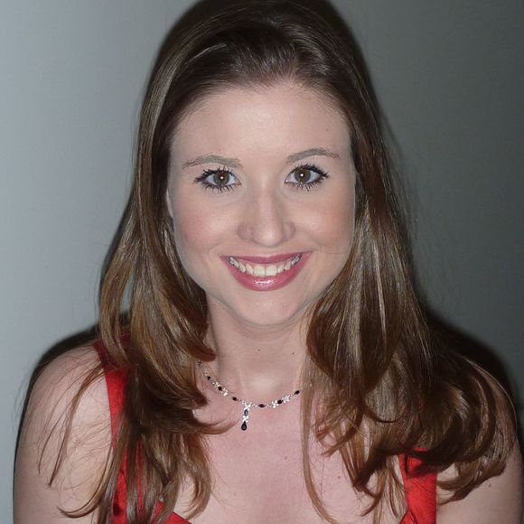 Profile Picture of Alexandra Niesslein (@aan1985) on Poshmark