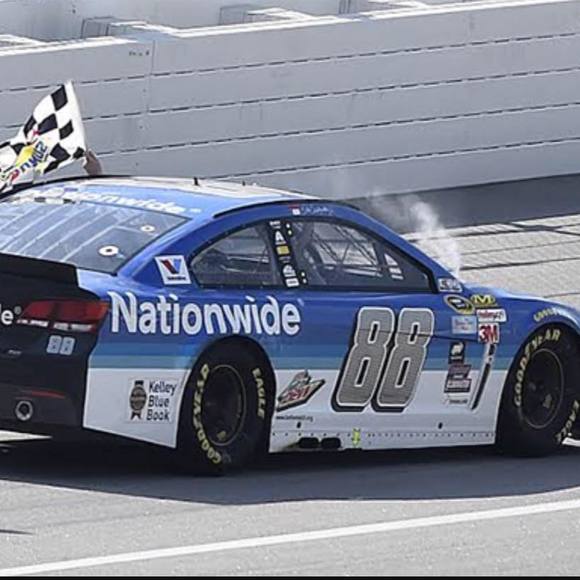 Profile Picture of Scott Houston (@scottjhouston) on Poshmark