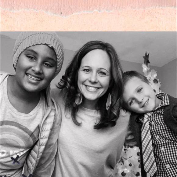 Profile Picture of Kati Foster (@katifoster1) on Poshmark