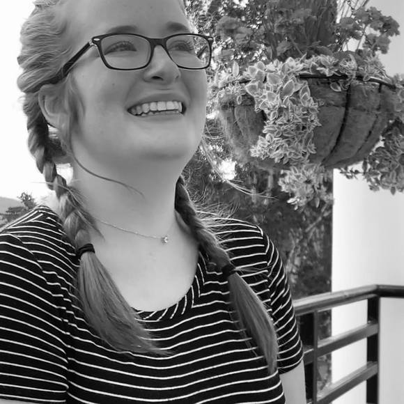 Profile Picture of Megan Daudelin (@mdaudelin) on Poshmark