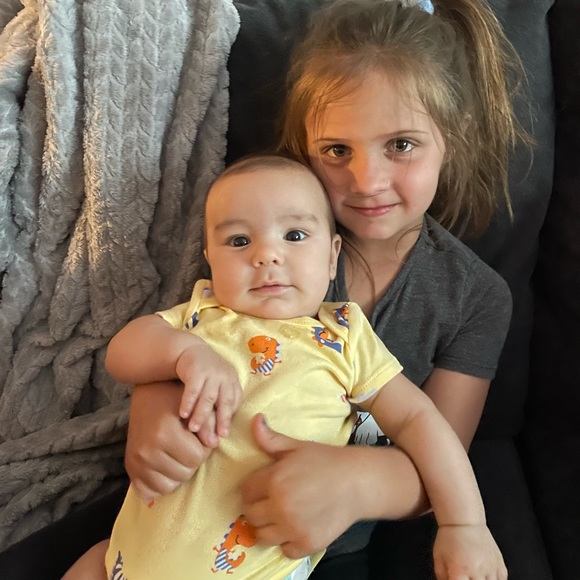 Profile Picture of Amanda Dilibero (@mandaajean21) on Poshmark