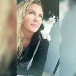 Profile Picture of Stella (@longlifesunshine) on Instagram