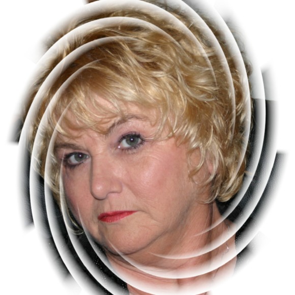 Profile Picture of Vickie Pietz (@vickie1953) on Poshmark