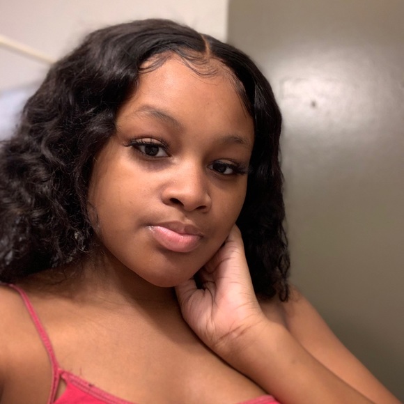 Profile Picture of Shayla Conley (@shayla2214863) on Poshmark