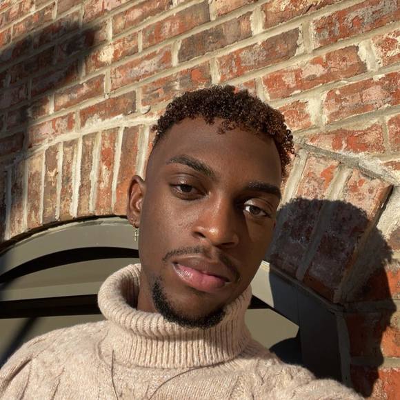 Profile Picture of Wendell Benjamin (@kingwendell) on Poshmark