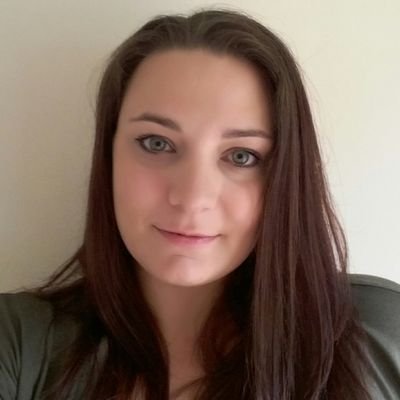 Profile Picture of Vicki Salter (@VickiSalter3) on Twitter