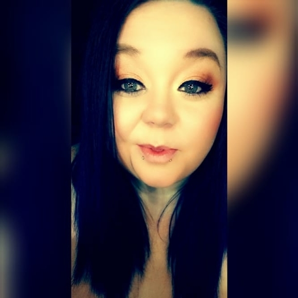 Profile Picture of Alissa Quicksall (@alissa31015) on Poshmark