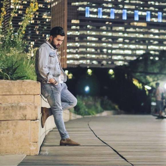 Profile Picture of Alex Villegas (@alvillegas64) on Poshmark