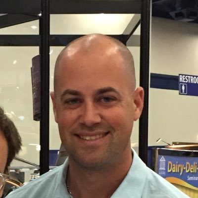 Profile Picture of Chris Les (@ChrisLes) on Twitter