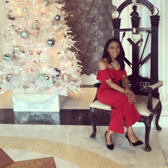 Profile Picture of Nahomie Bellevue (@nbellevue) on Poshmark