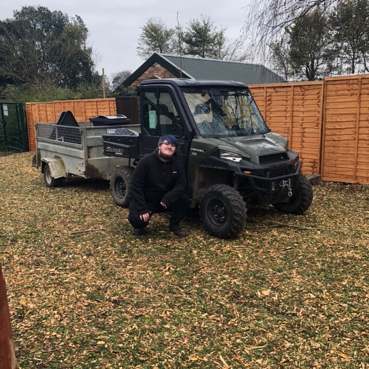 Profile Picture of Scott Aling (@scottaling) on Tiktok