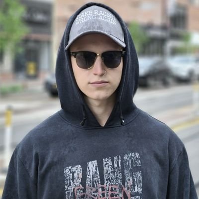 Profile Picture of STREAM "STRANDED (ROAD TO SHALALA)" (@JorianHolka) on Twitter