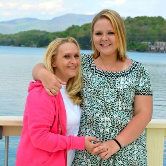 Profile Picture of Misty Lancaster (@livlife2fullest) on Poshmark