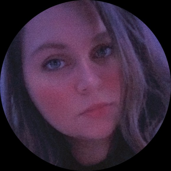 Profile Picture of Ruby Mckinney (@blue_bear_y) on Poshmark