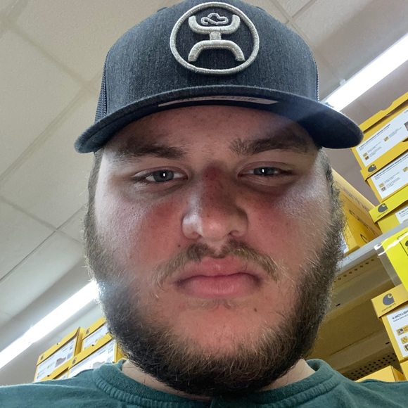 Profile Picture of Jacob Crouse (@jacobcrouse12) on Poshmark