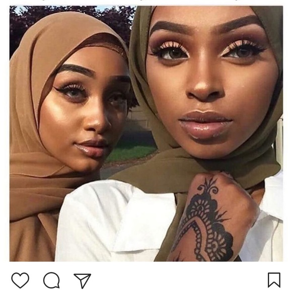 Profile Picture of Fabiola Pericles (@fabiefabs) on Poshmark