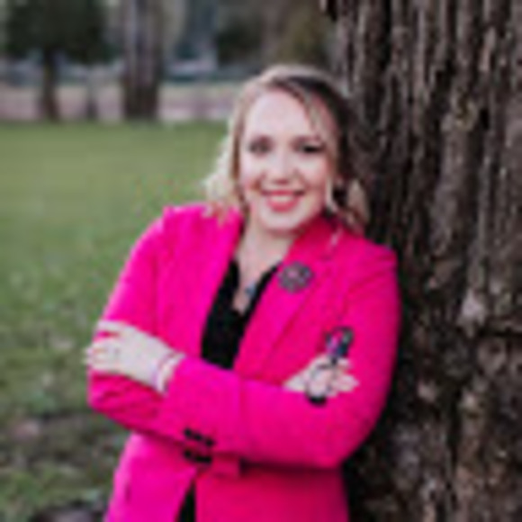 Profile Picture of Carly Itami (@carlyitami) on Poshmark