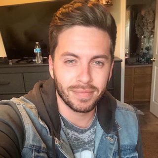 Profile Picture of Abram Arias (@abram.arias.7) on Facebook