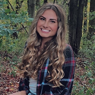 Profile Picture of carly jones (@carrlyyjones) on Twitter