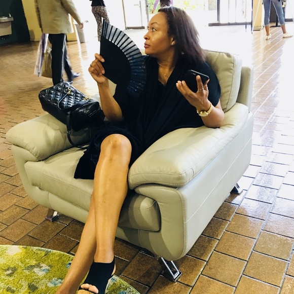 Profile Picture of Liliane Savain (@lilianesavain) on Poshmark