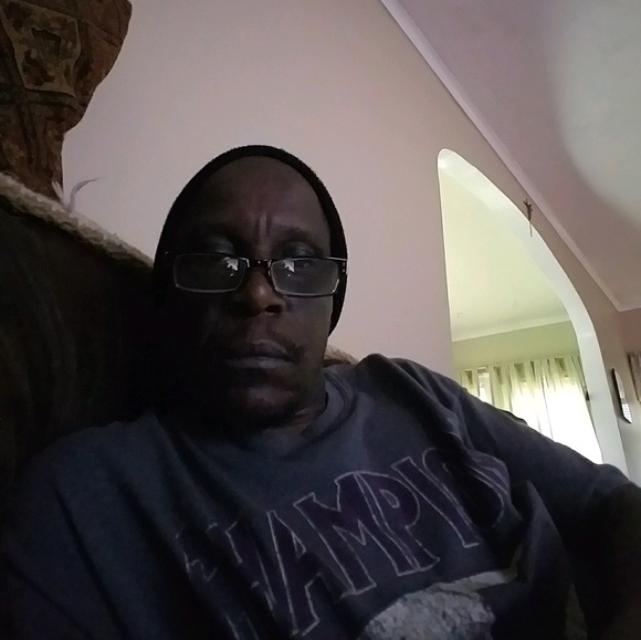 Profile Picture of Shawn Royal (@thirdgood) on Poshmark