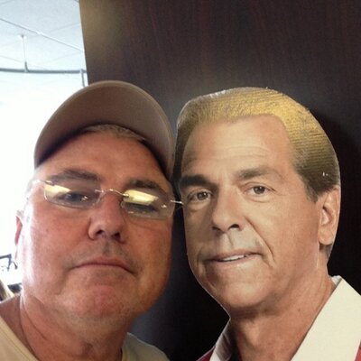 Profile Picture of Larry Burch (@larryburch70) on Twitter