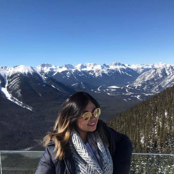 Angella vianka Panting - Poshmark Profile Picture of Angella vianka Panting (@aaangella) on Poshmark