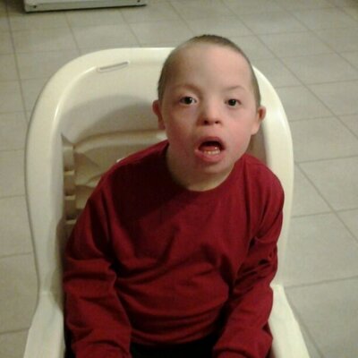 Profile Picture of Michael Hazelton (@mikeydaddy71) on Twitter