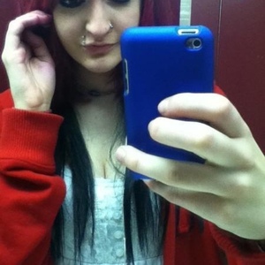 Profile Picture of Sierra Michalski (@what.sierra.likes.girls) on Myspace