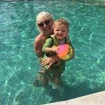 Profile Picture of Anne Carr-Pollock (@paulinedefki) on Instagram