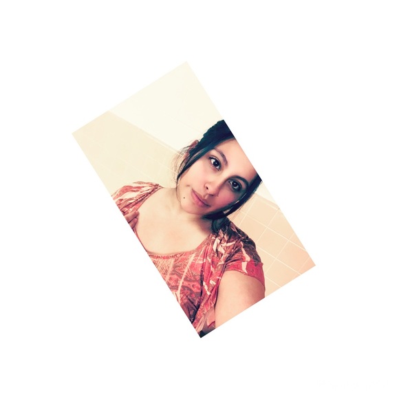 Profile Picture of Veronica Juarez (@baby_veronica) on Poshmark