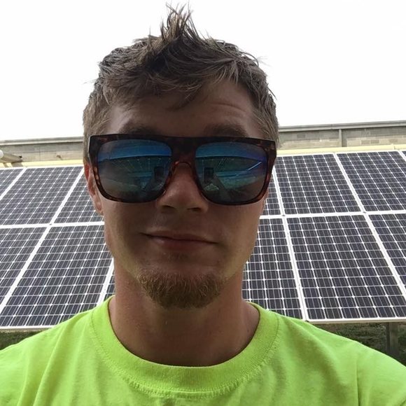 Profile Picture of William Smart (@wsmart1357) on Poshmark