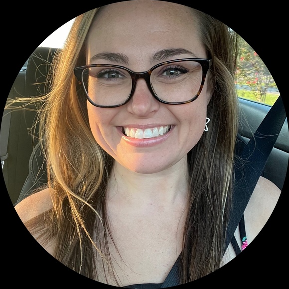 Profile Picture of Kylee Gaston (@kyleegaston) on Poshmark
