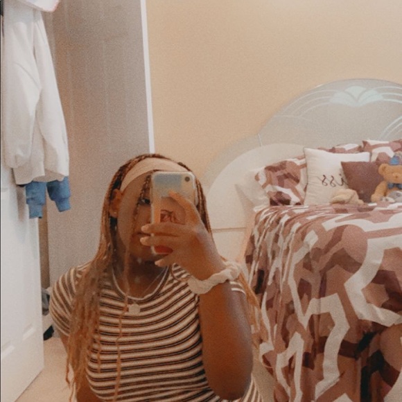 Profile Picture of Adriel Davis (@adrieldavis) on Poshmark